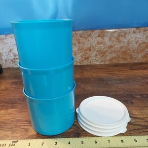 Vintage Tupperware Turquoise Blue Round Canister Set 3 Stackable Containers Lids